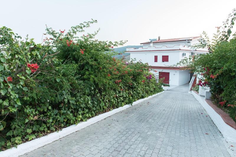 Villa Milena Apartments & Rooms Агрополи Экстерьер фото